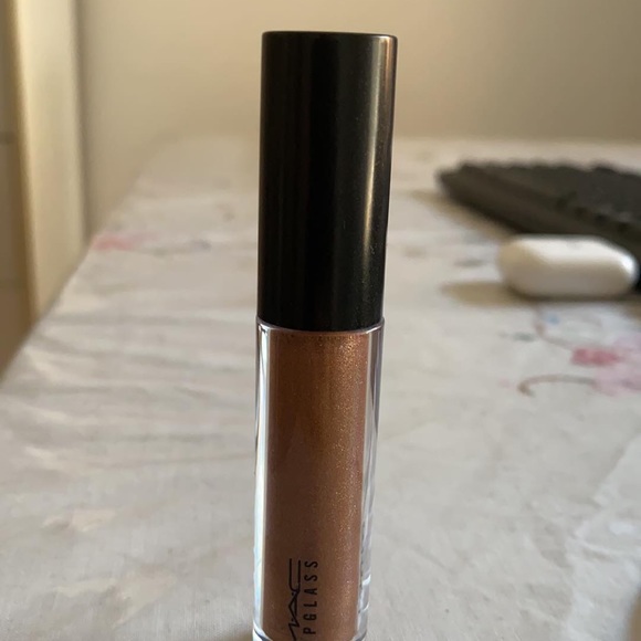 Mac lipsticks and glosses - Picture 3 of 6